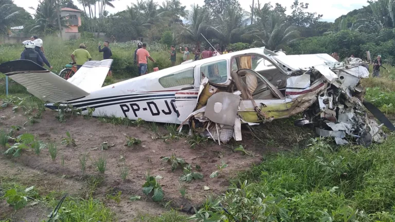 Vídeo: Avião cai no município de Raposa 