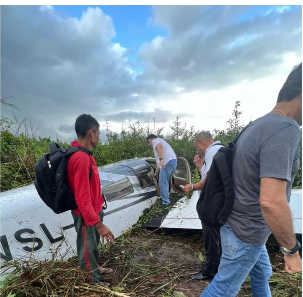 Avião que transportava Aluísio Mendes sofre pane e quebra uma das asas em Cururupu