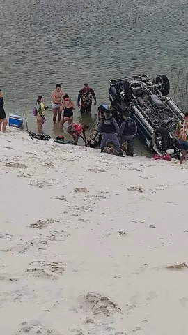 Grave acidente em passeio pelas dunas de Santo Amaro deixa turistas de Brasília feridos