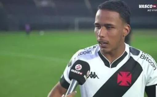 Jogador do Sub-20 do Vasco sofre racismo e ameaças de morte após provocar flamenguistas