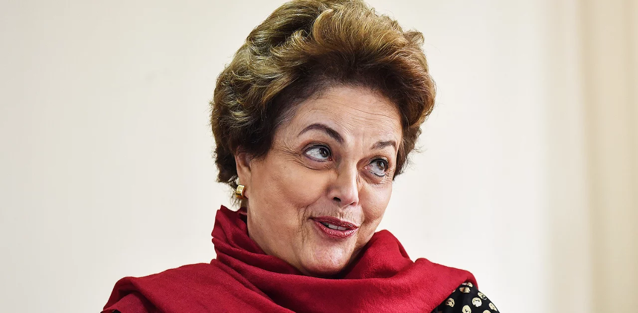 PT busca devolução simbólica do mandato de Dilma Rousseff