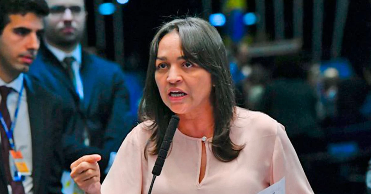 Equipe de Eliziane Gama vazou dados bancários sigilosos de Jair Bolsonaro