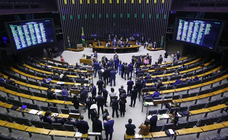 Câmara pode votar nesta semana taxação de offshores