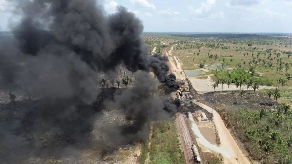 Helicóptero do Porto do Itaqui foi fundamental para apagar incêndio de trem da Vale