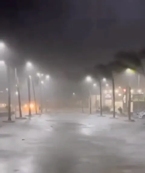 Temporal provoca alagamentos em Santa Inês