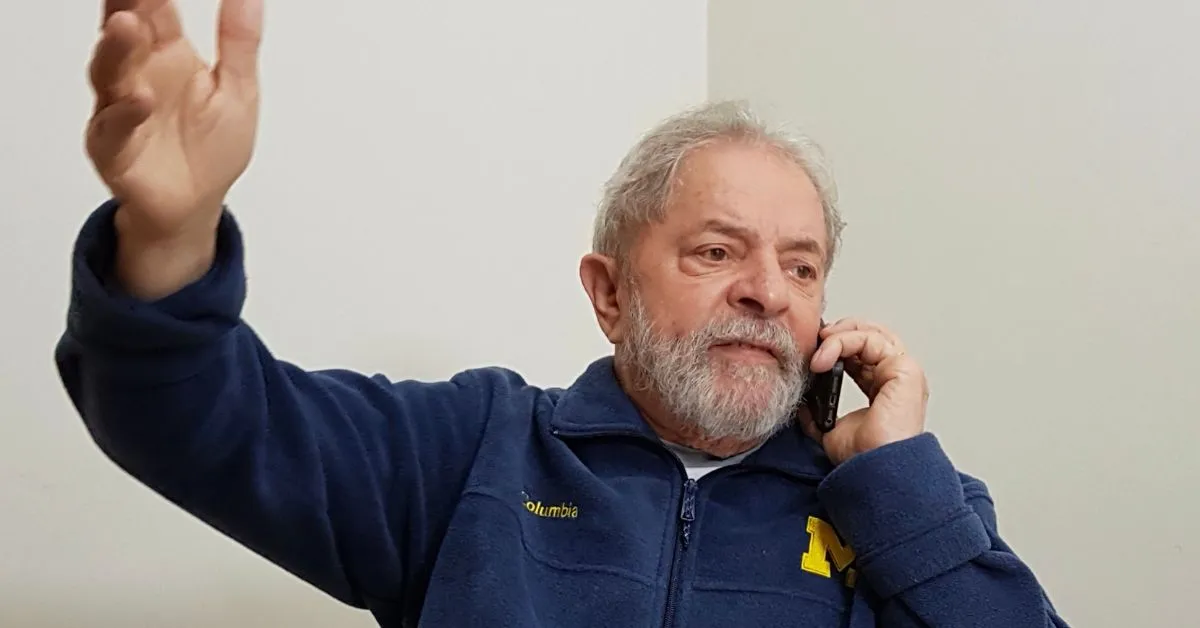 Lula liga ao presidente do Equador e oferece ajuda contra violência