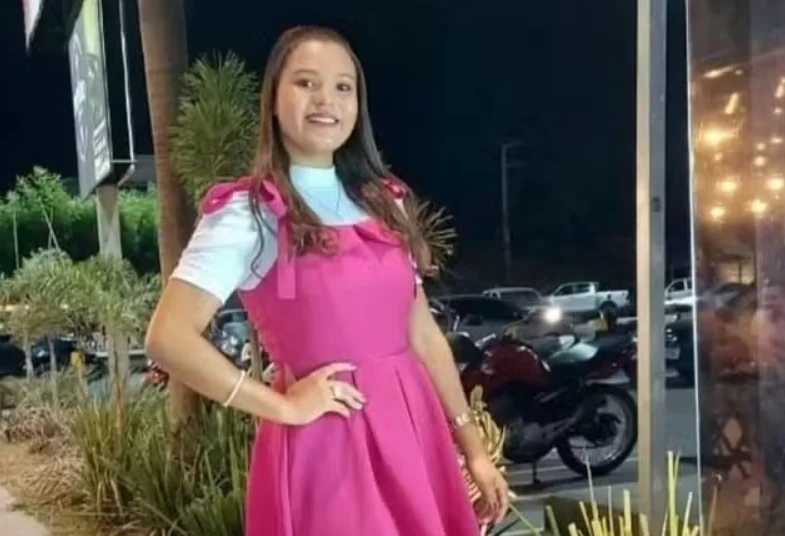 Adolescente morre após sofrer descarga elétrica durante culto em igreja evangélica