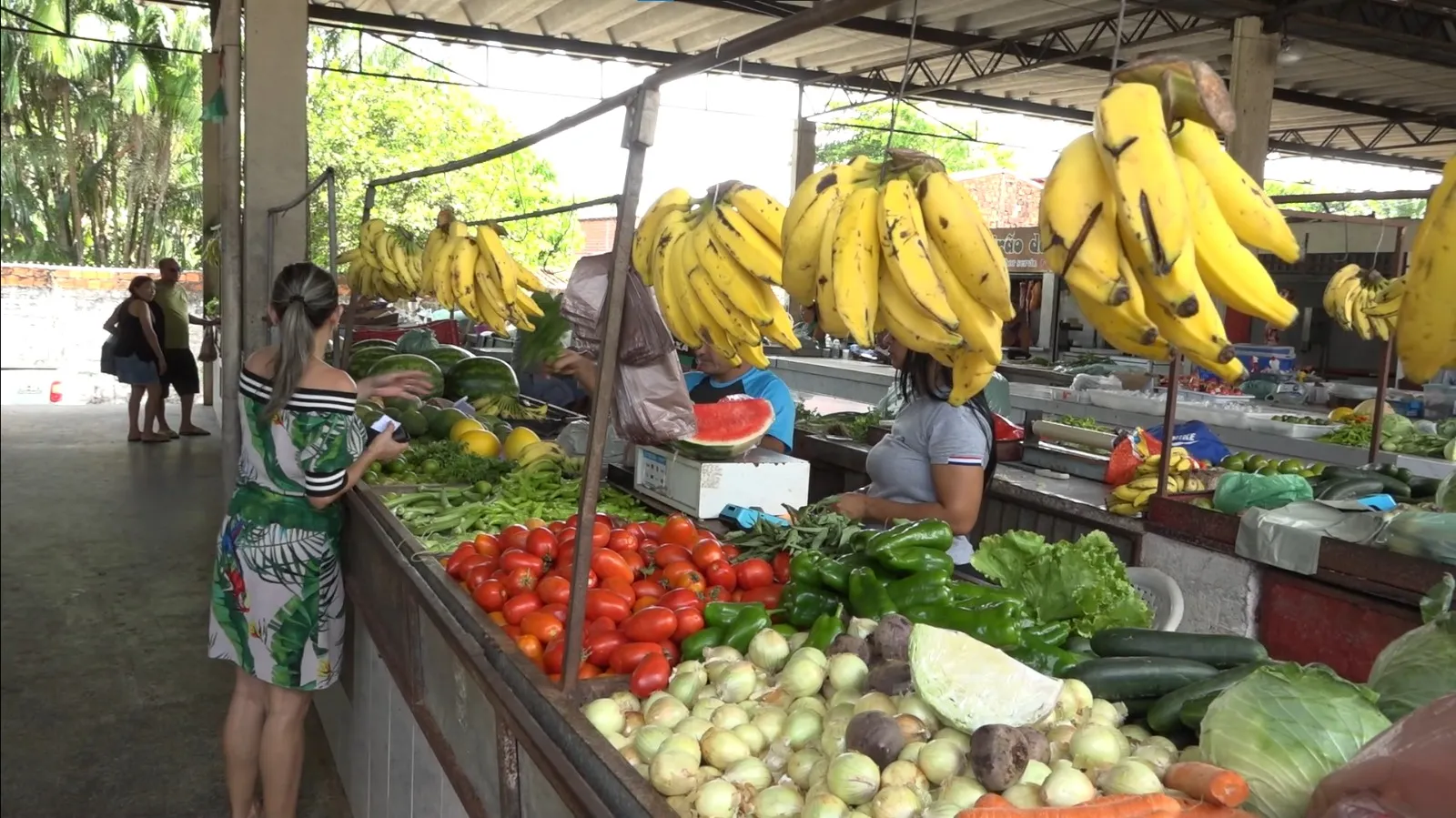 Infraestrutura precária afeta feiras comerciais de São Luís